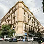 Πανσιόν Casa Cairoli 4*