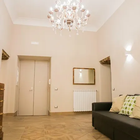Casa Cairoli 4*