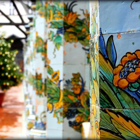 Casa Cairoli 3* Naples