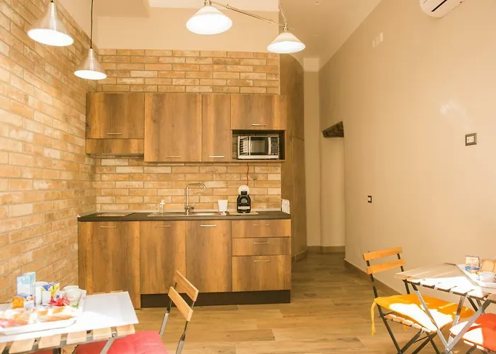 Casa Cairoli 3* Naples