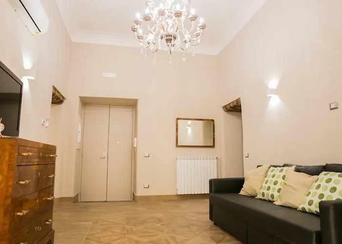 Casa Cairoli 3*